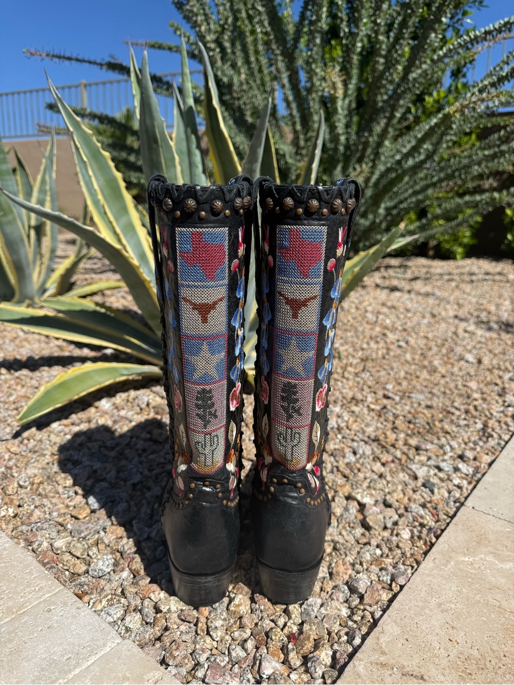 Black Embroidered Women's UT Austin Western Allens Boots Size 6 Worn only once! - Picture 6 of 16